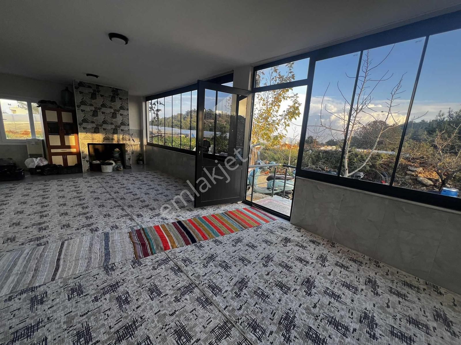 Mersin Erdemli Gücüşte 8 Dönüm Sera Ve İçinde 3+1 Ev - Görsel 13