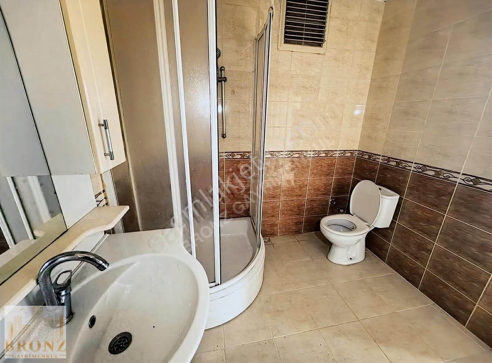 Ümraniye Devlet Hastanesine Çok Yakın İnkılap Okulu Yanı 2+1 - Görsel 15