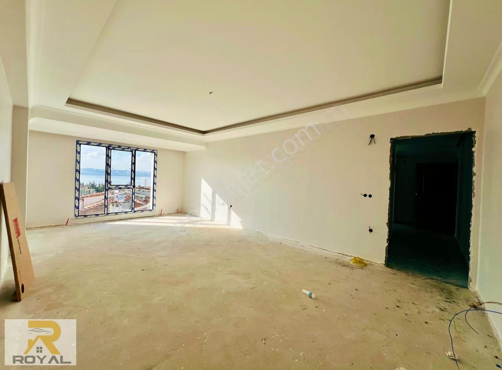 Kanaryada Full Göl Manzaralı Otoparklı Asansörlü K.uygun Daire - Görsel 6