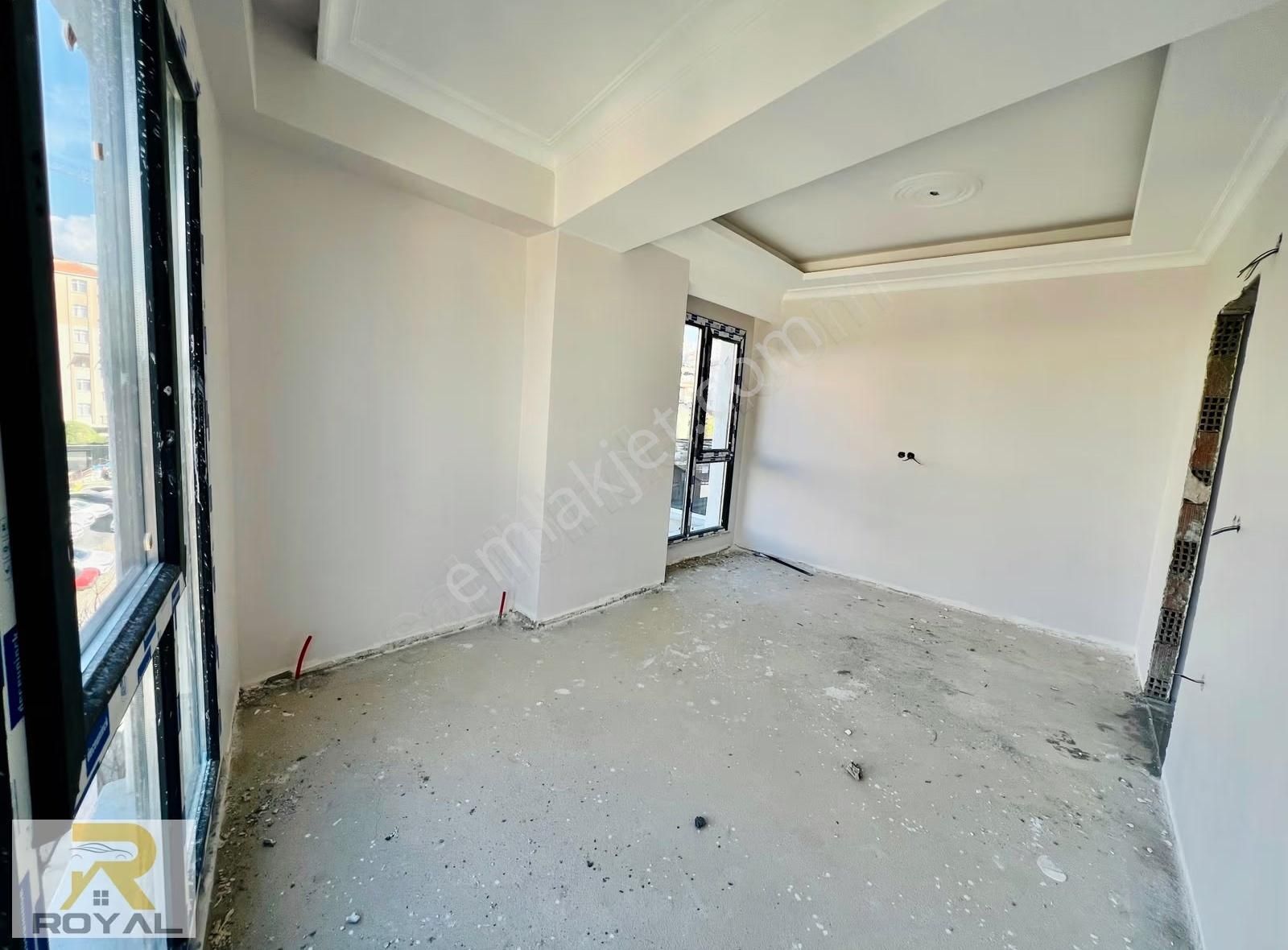 Kanaryada Marmaray Yakınında Sıfır Lüx Otoparklı 2+1 Daire - Görsel 3