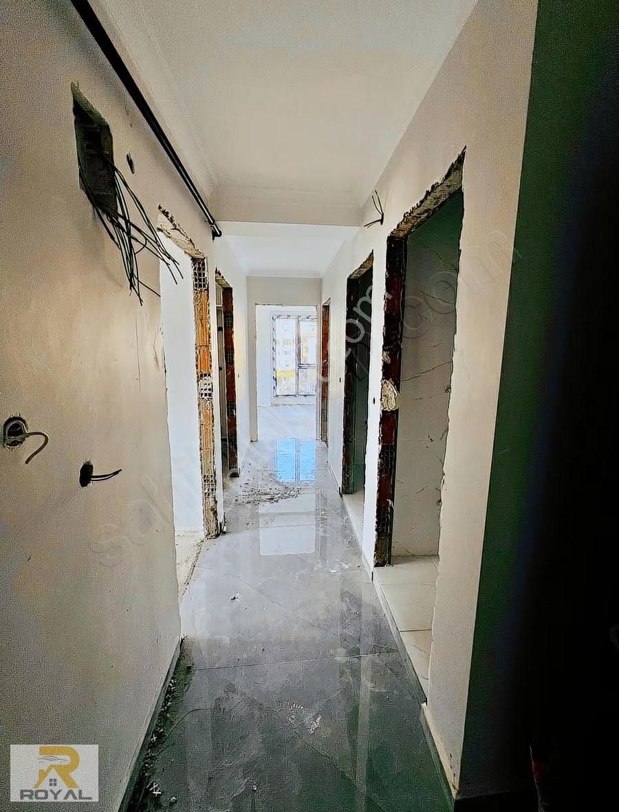 Kanaryada Marmaray Yakınında Sıfır Lüx Otoparklı 2+1 Daire - Görsel 8