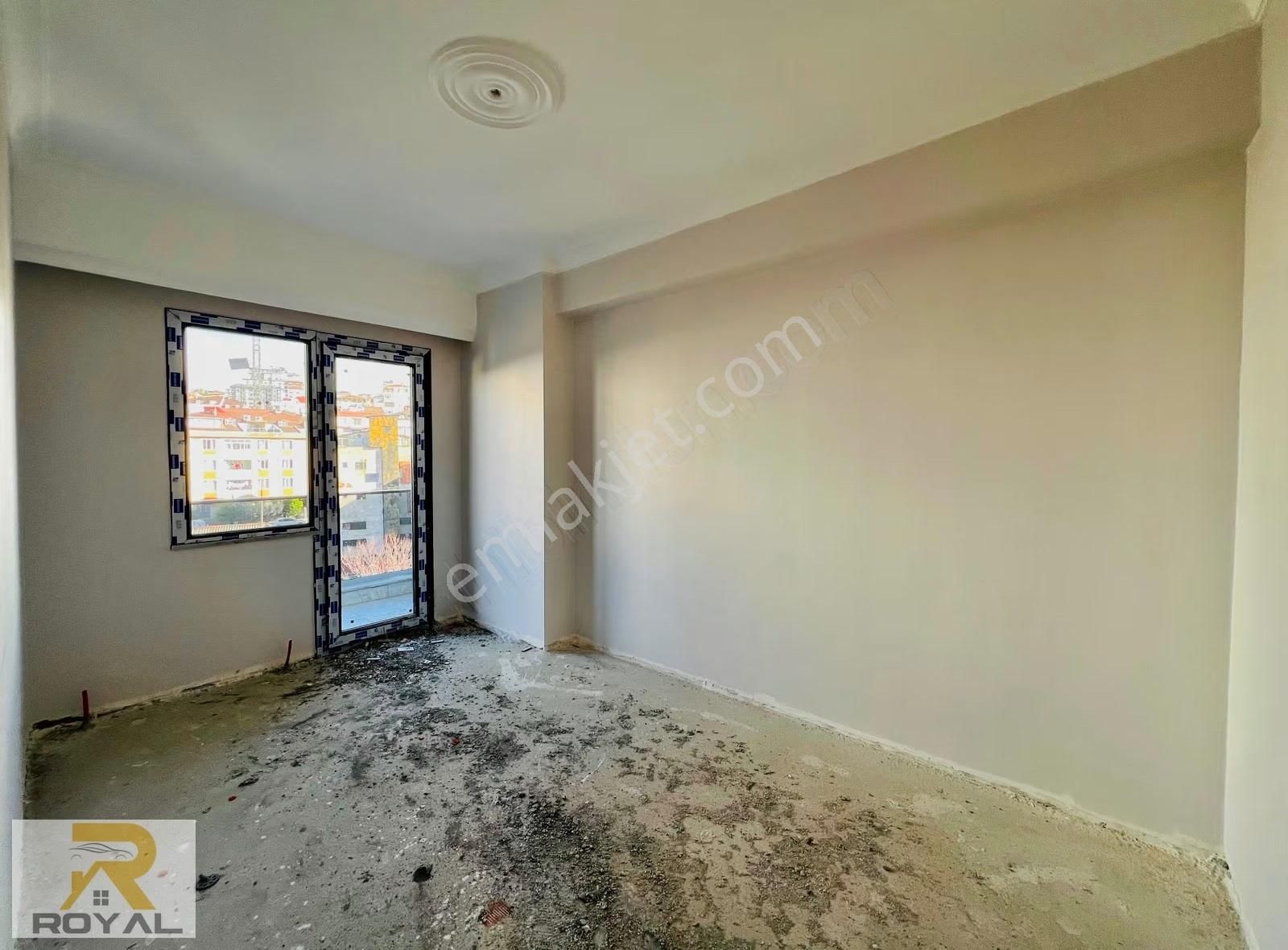 Kanaryada Marmaray Yakınında Sıfır Lüx Otoparklı 2+1 Daire - Görsel 11