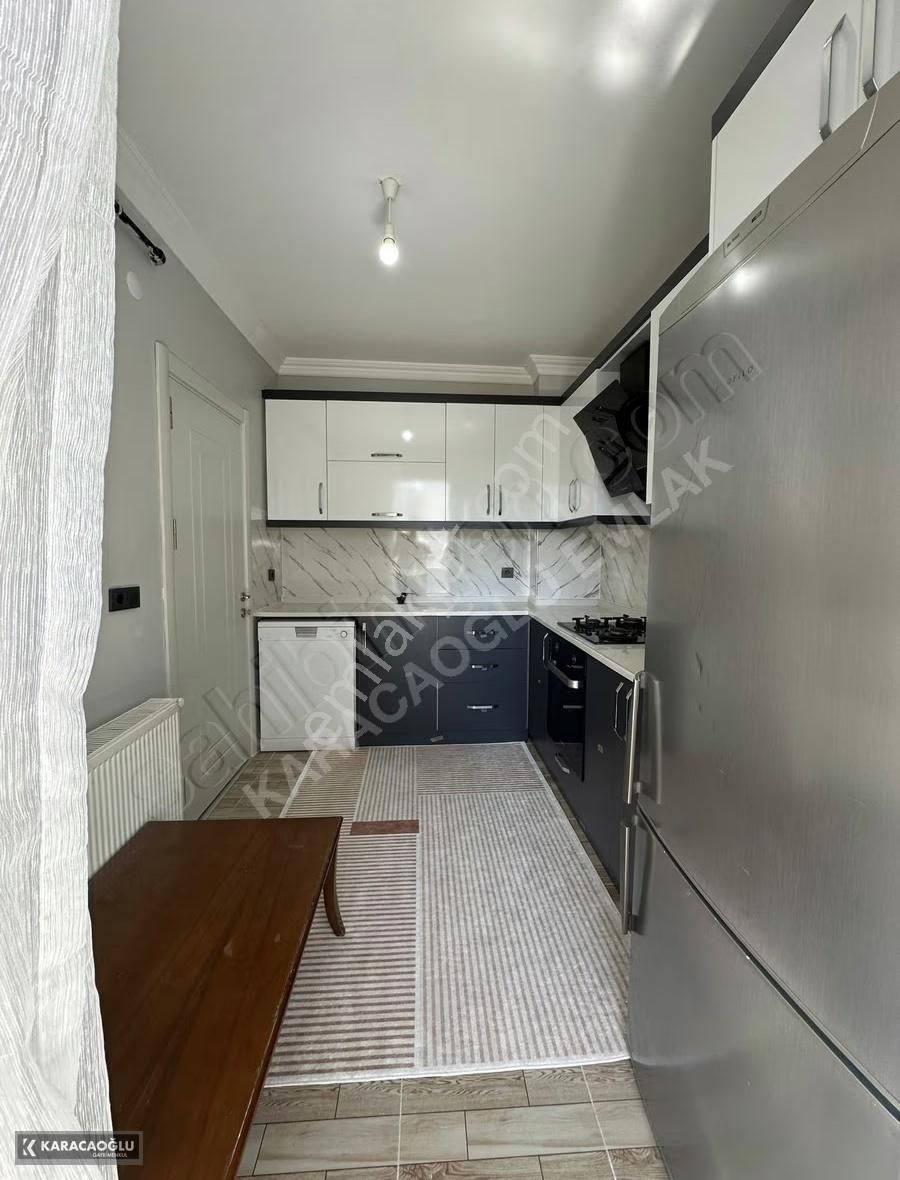 Aile Apartmanında 2+1 Geniş M2 Satılık Daire !! - Görsel 13