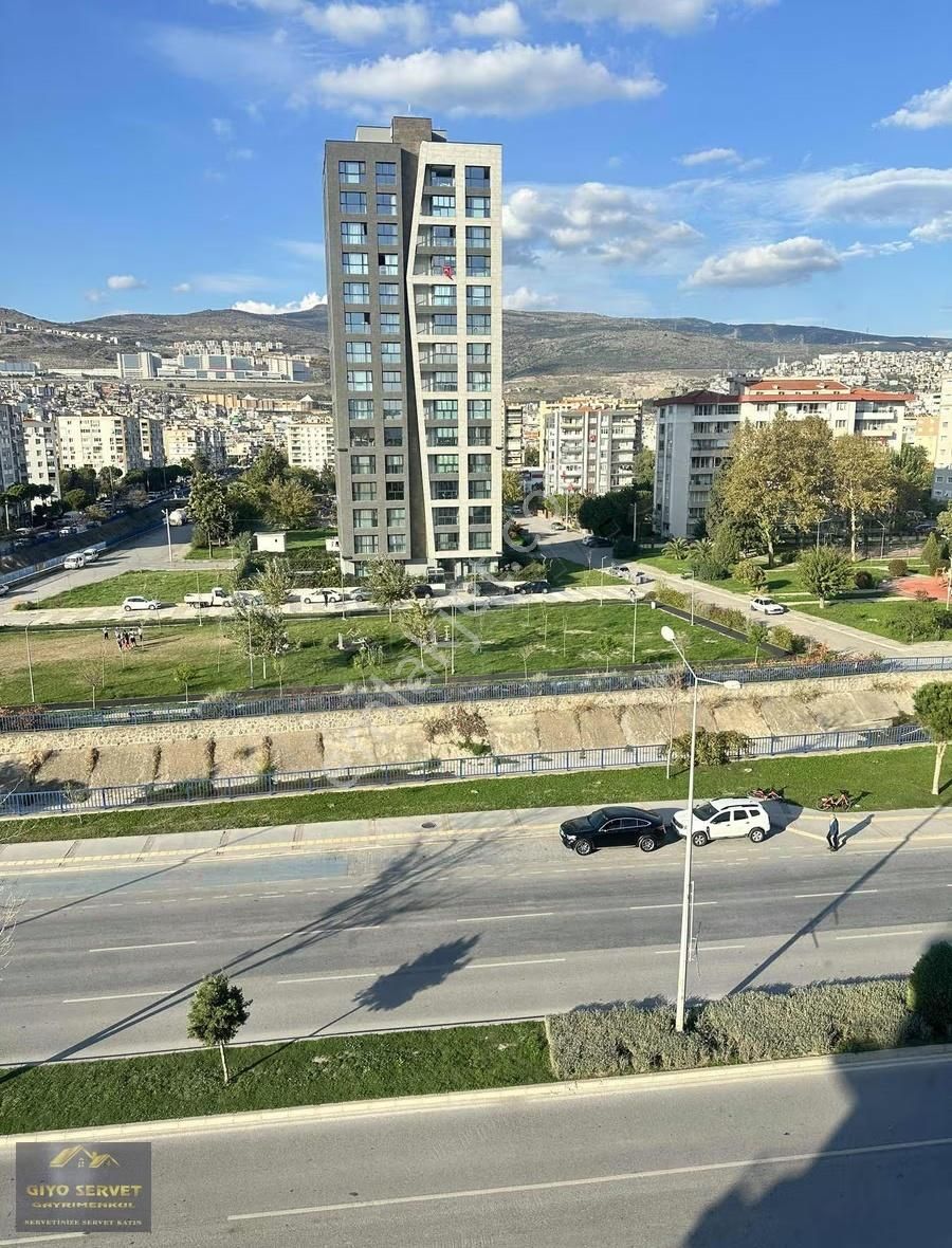 Bayraklı İbrahim Yüzbaşı Hakkı Cadde Üzeri Merkezi Konum 3+1 - Görsel 17