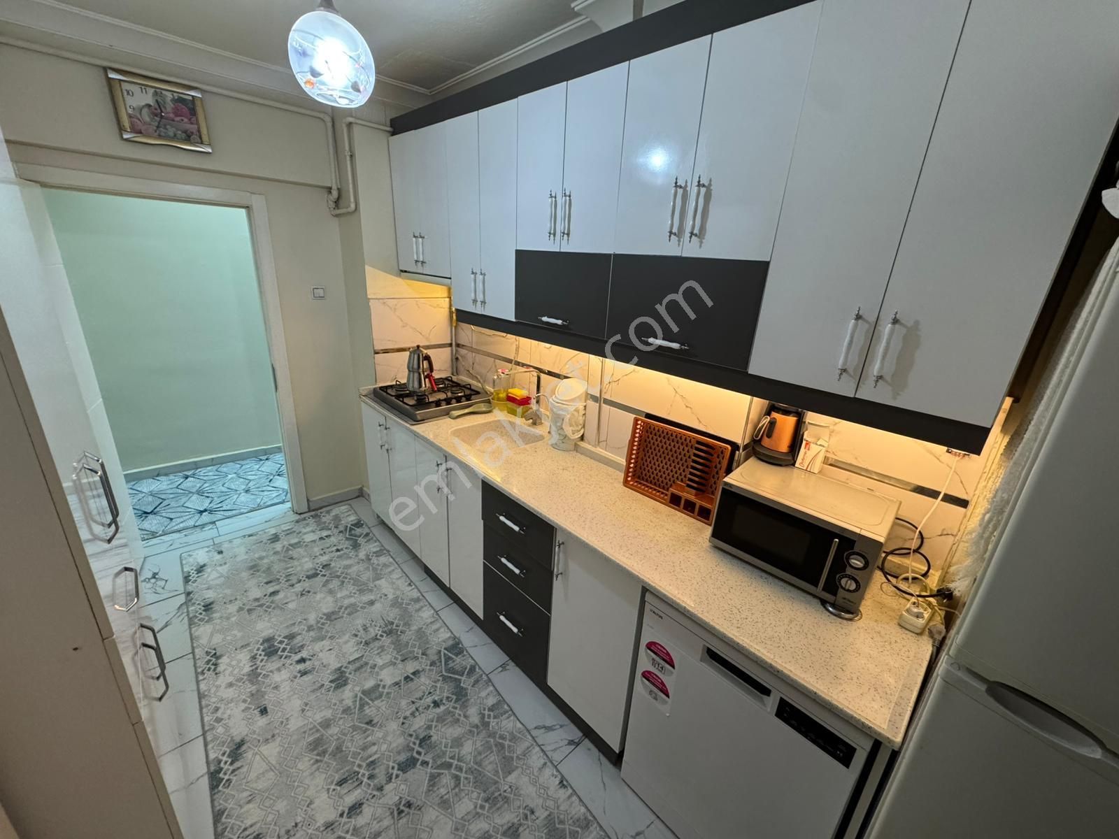 Mareşal Çakmak Mh 3+1 Ara Katta Merkezi Konumda Daire - Görsel 5