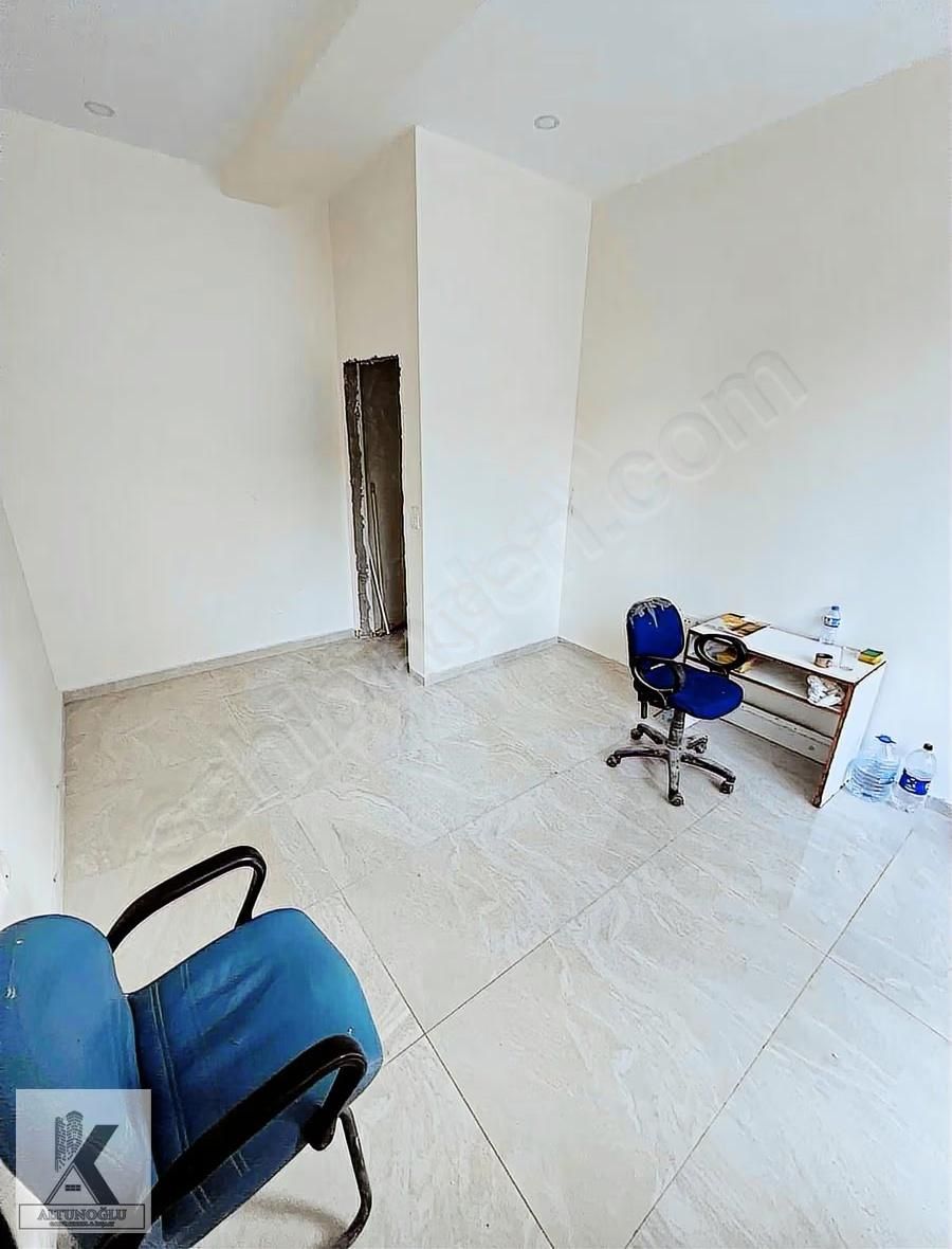 Avcılar Üniversite Mahallesi Uran Caddesi Üzerinde Sıfır Dükkan - Görsel 4