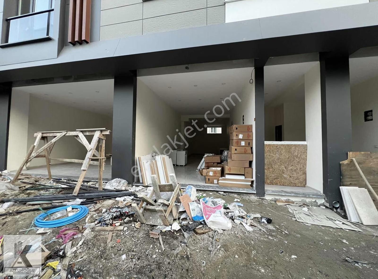 Avcılar Üniversite Mahallesi Uran Caddesi Üzerinde Sıfır Dükkan - Görsel 2