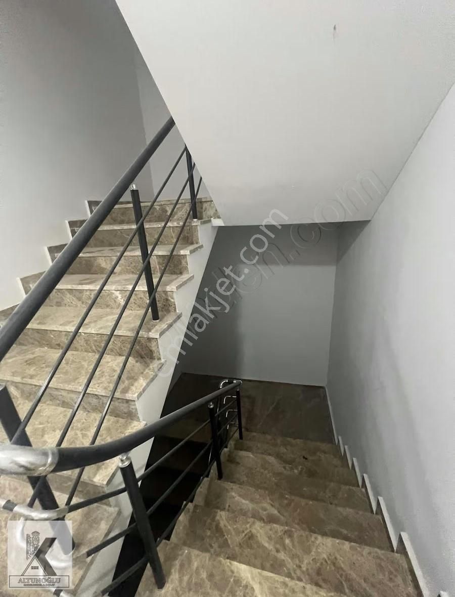 Ön Cephe 3+1 Önü Hep Açık Sıfır Site İçinde Otoparklı Ara Kat - Görsel 19