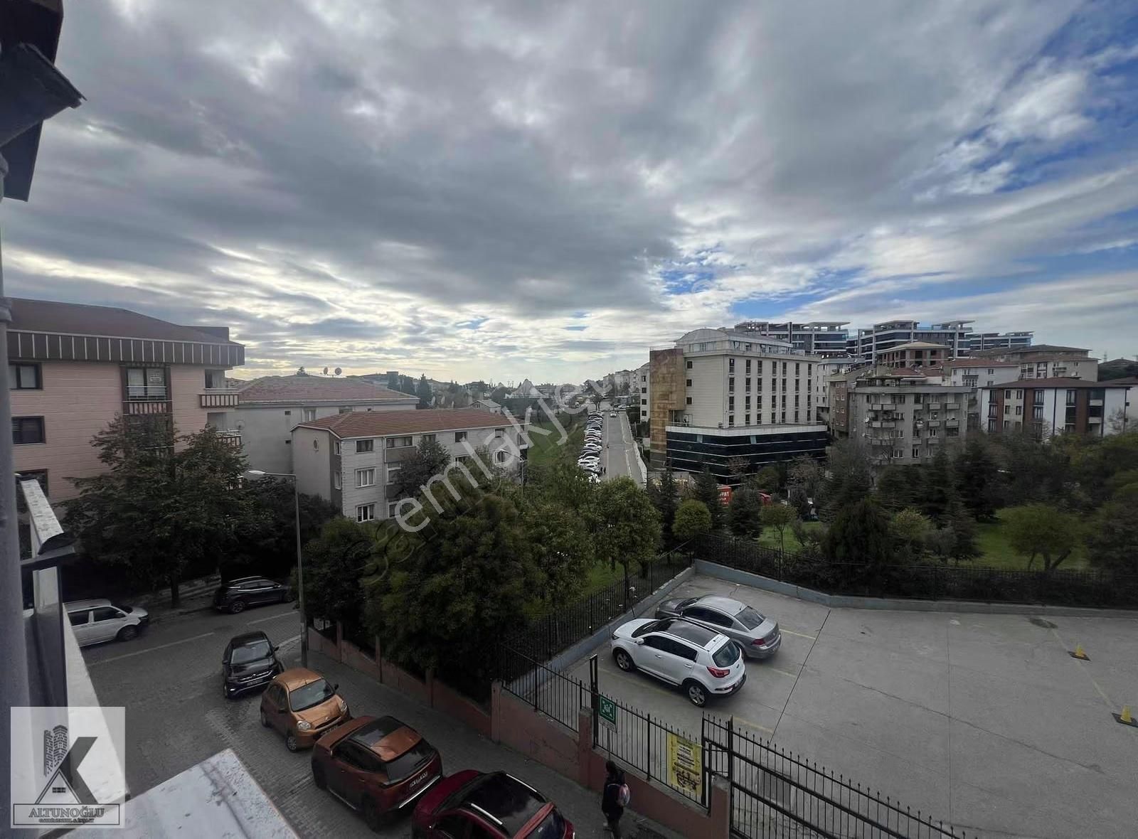 Ön Cephe 3+1 Önü Hep Açık Sıfır Site İçinde Otoparklı Ara Kat