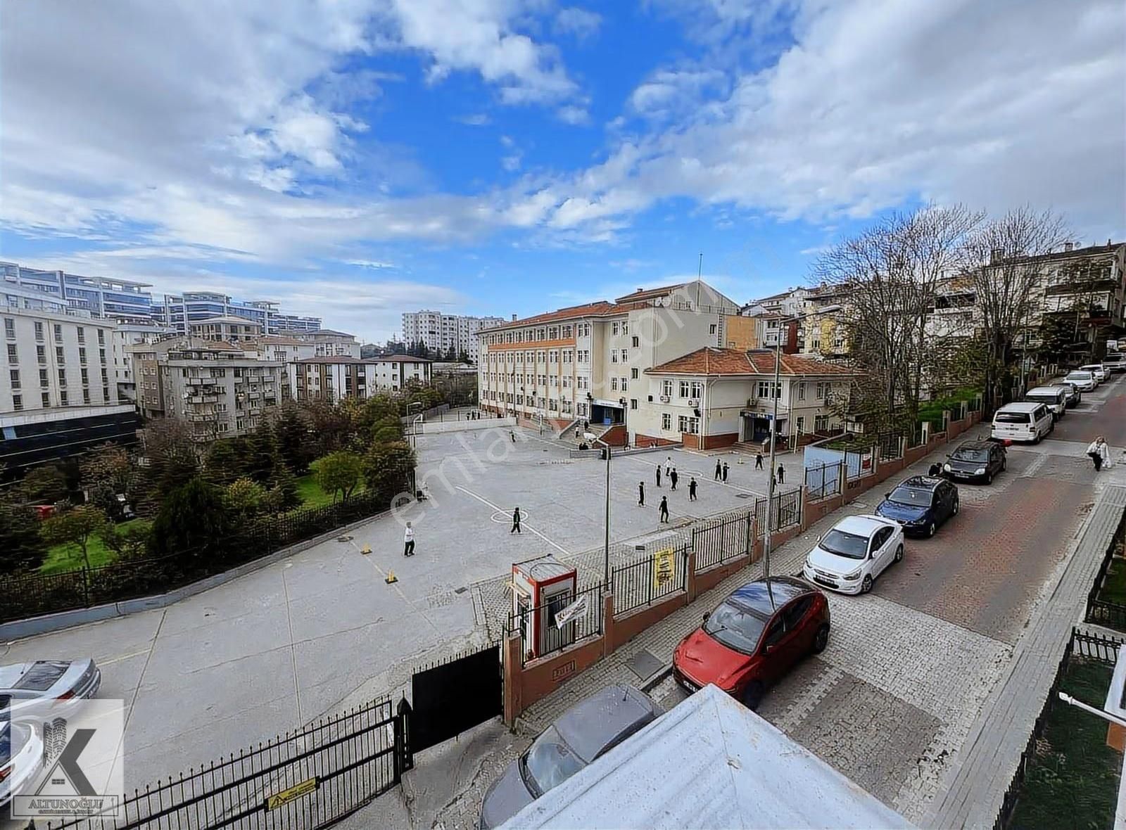 Ön Cephe 3+1 Önü Hep Açık Sıfır Site İçinde Otoparklı Ara Kat - Görsel 16