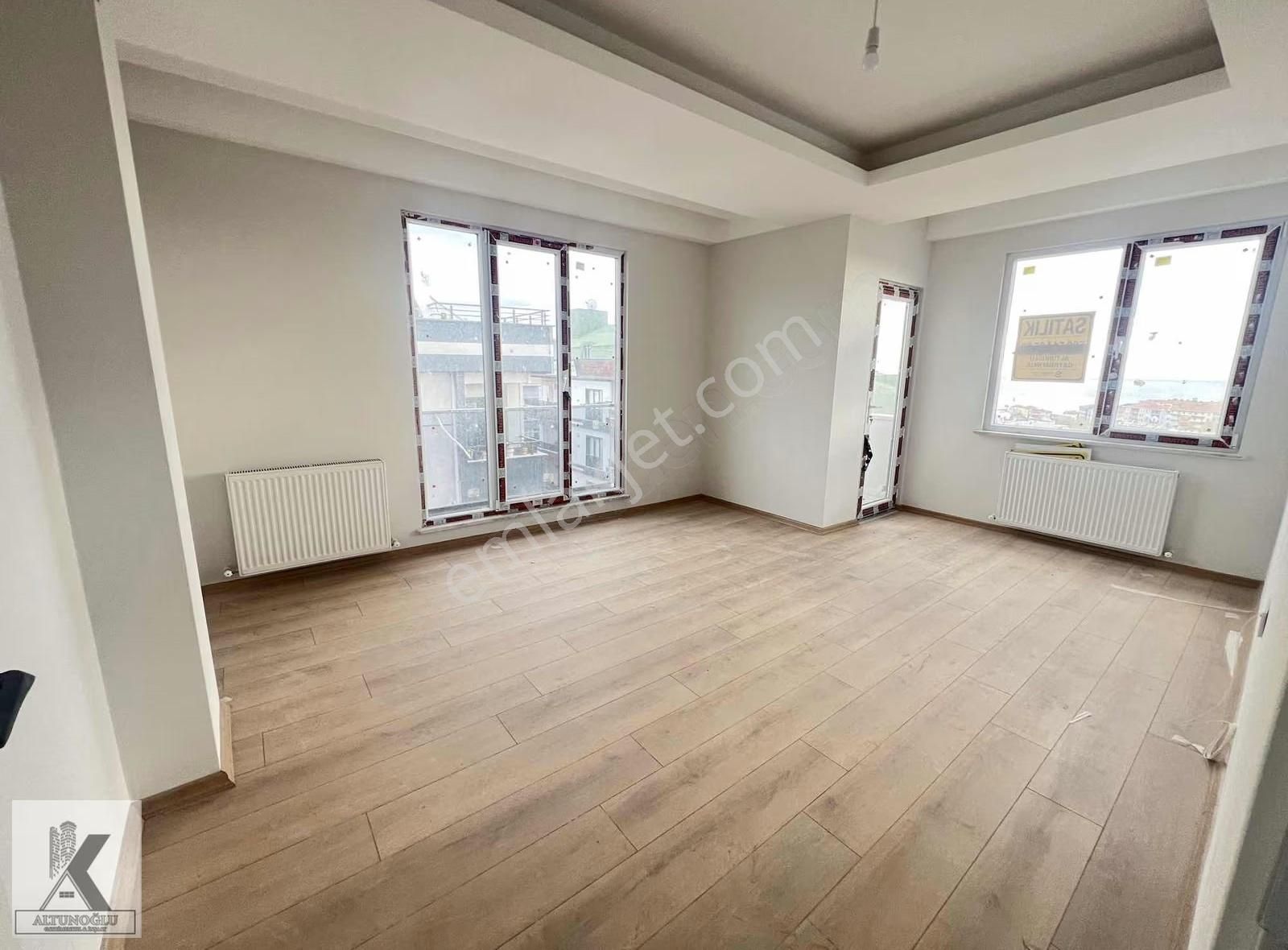 Site İçinde Deniz Şehir Manzaralı Otoparklı Sıfır 3+1 135m2 - Görsel 23