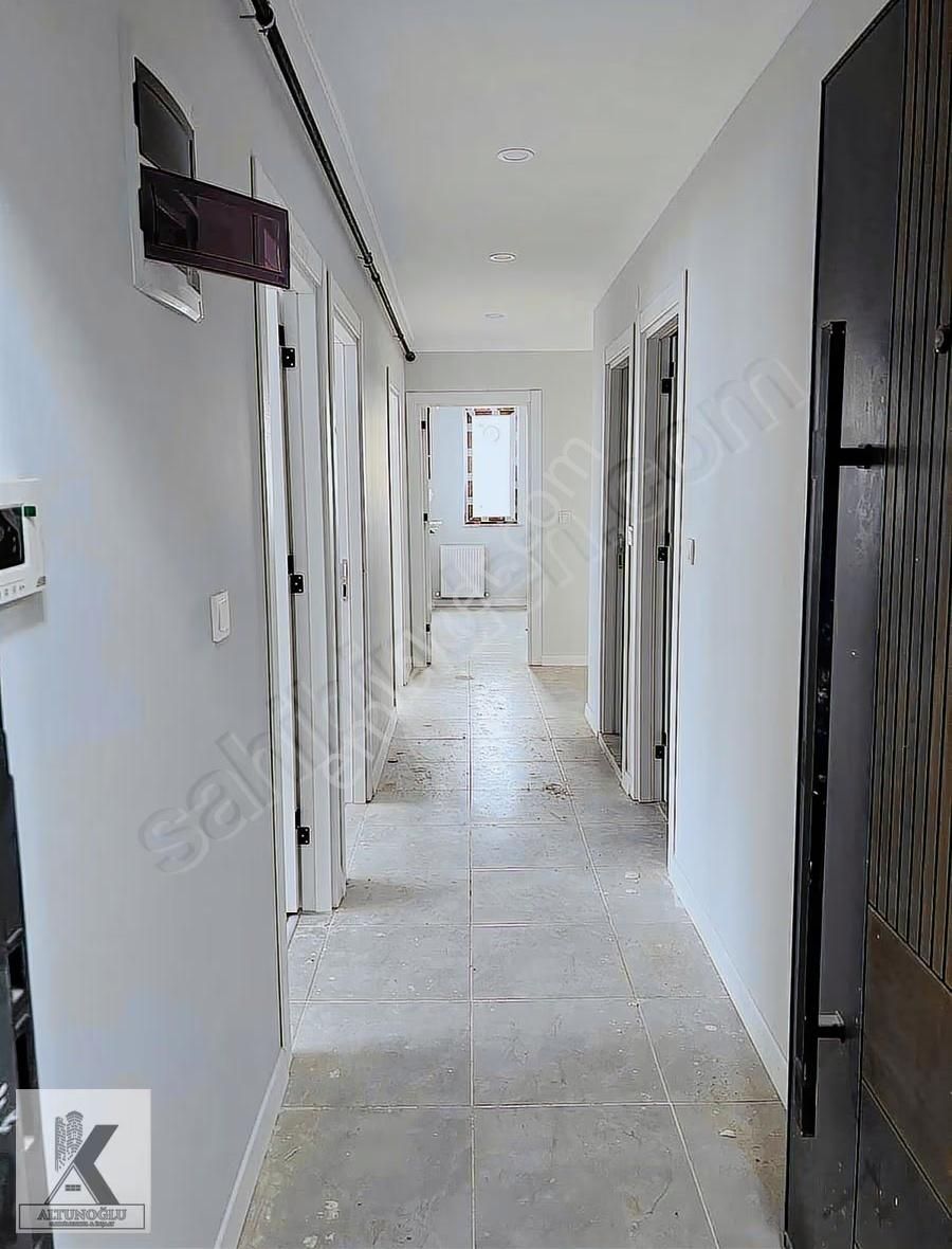 Site İçinde Deniz Şehir Manzaralı Otoparklı Sıfır 3+1 135m2 - Görsel 15