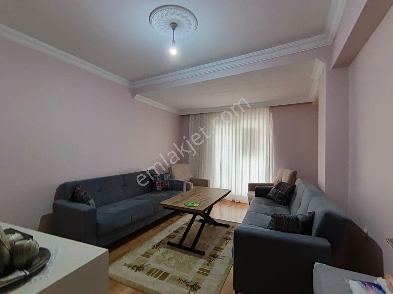 Çekmeköy M.akif Mh Ağaoğluna Yakın Çift Balkonlu 2+1 95m² Daire - Görsel 3