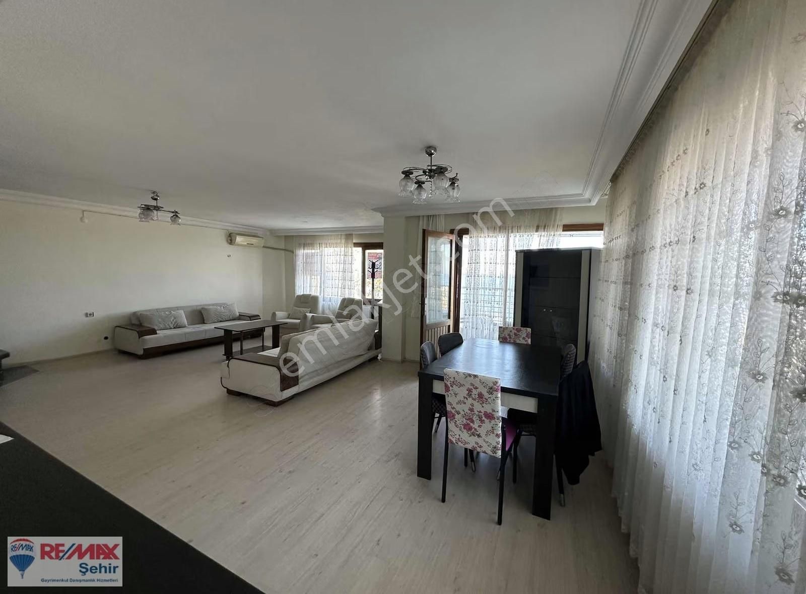 Yalova Remax'tan Denize Sıfır 4+1 Daire - Görsel 26