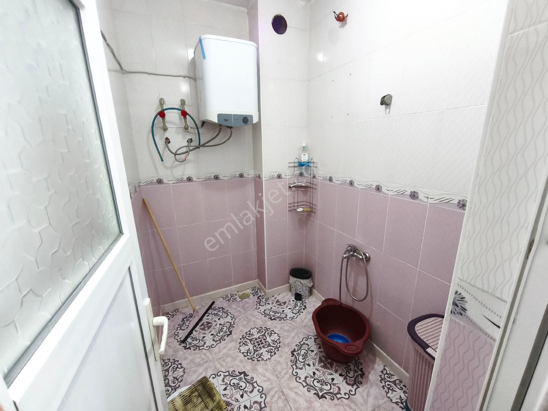 Köylü Garajına Yakın Selahattin Eyyubi De Yol Üzeri Doğalgazlı Satılık 3 Katlı Müstakil Bakımlı E - Görsel 19