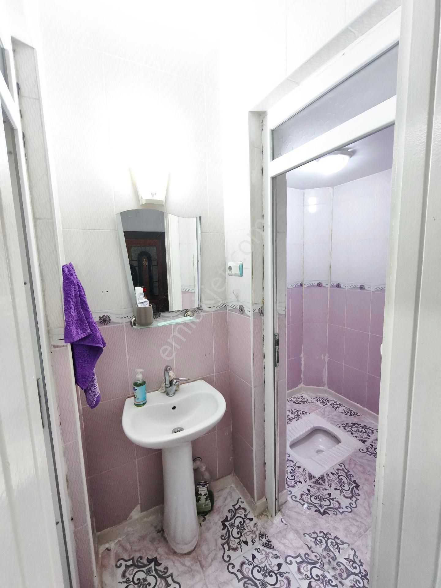 Köylü Garajına Yakın Selahattin Eyyubi De Yol Üzeri Doğalgazlı Satılık 3 Katlı Müstakil Bakımlı E - Görsel 17