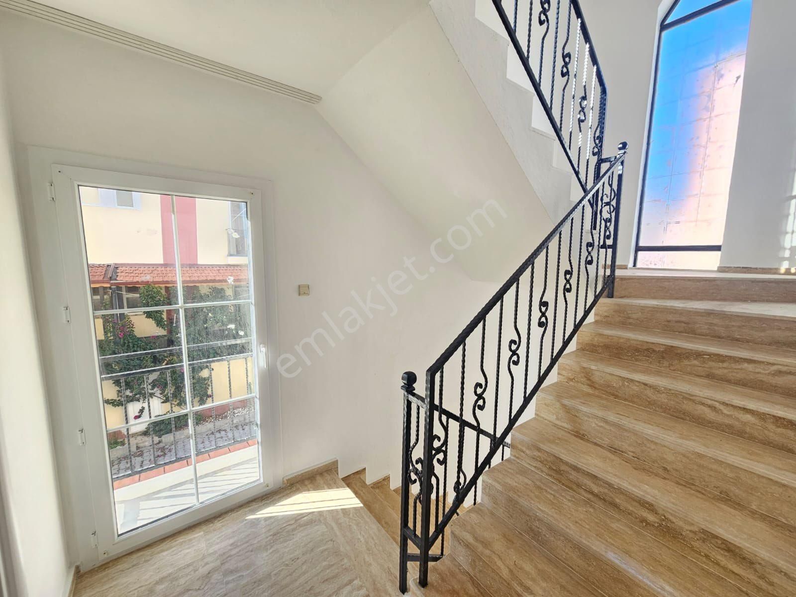 3+1 Triplex Villa Havuzlu Sitede - Görsel 30