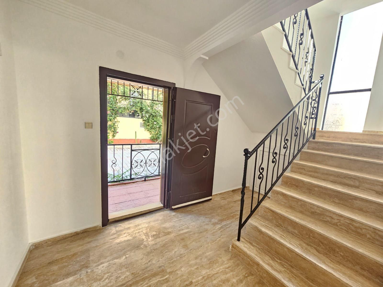 3+1 Triplex Villa Havuzlu Sitede - Görsel 11