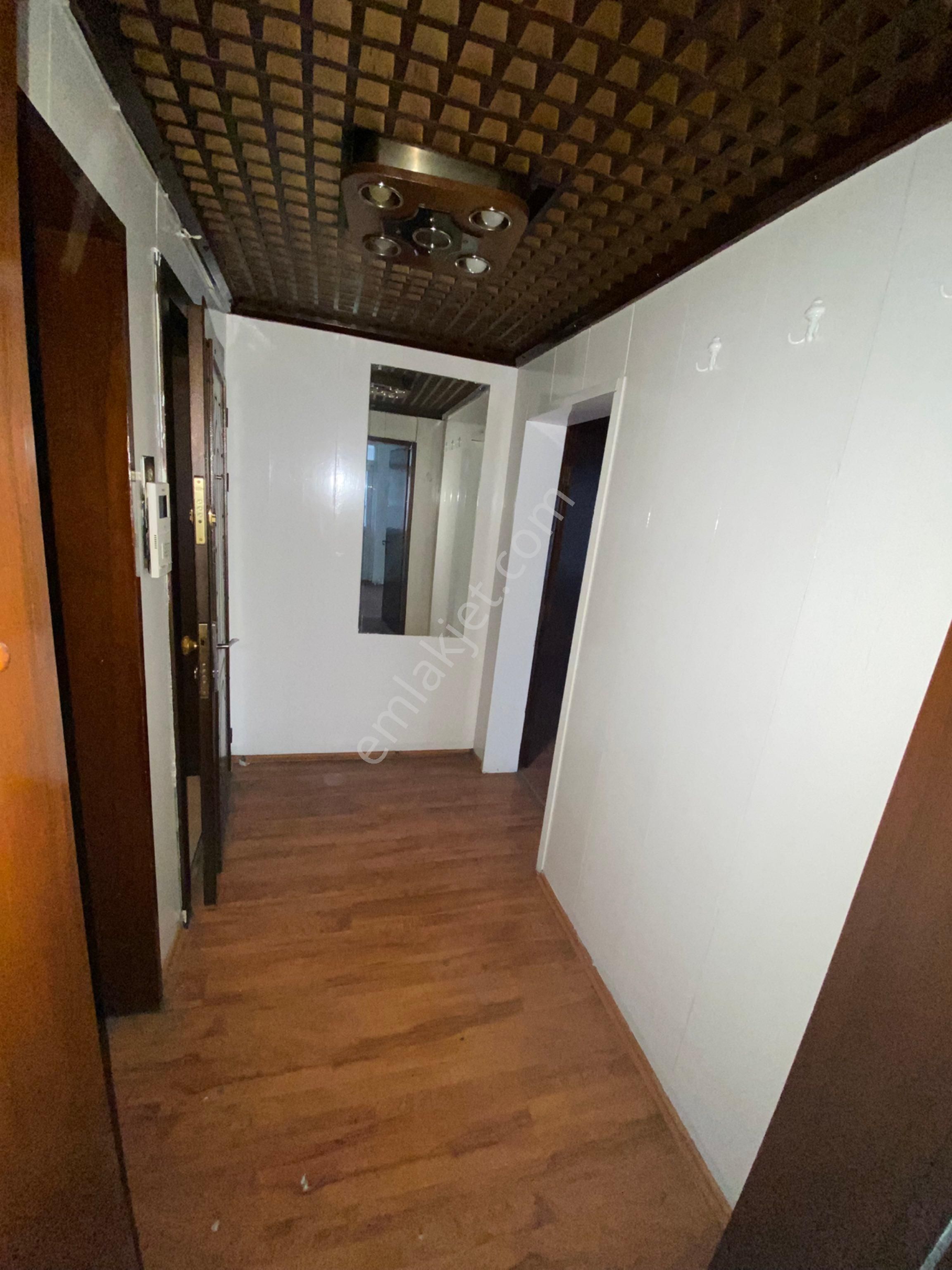 Çankaya Korkut Reis Mahallesi Necatibey Cadde Üzeri 3+1 Kombili Asansörlü Kiralık Ofis - Görsel 17