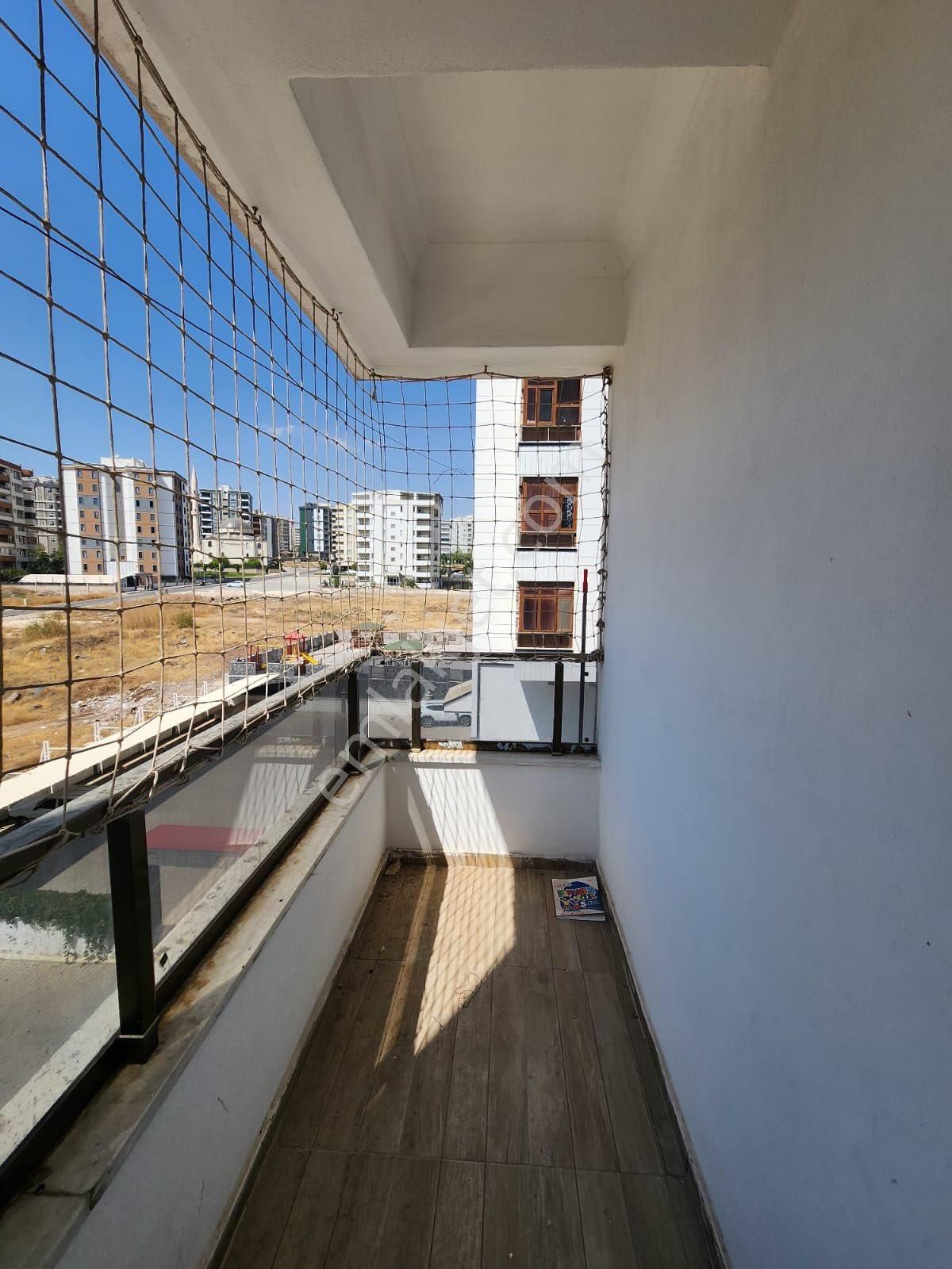 Jettir’den Satılık Uygun 4+1 Daire Güzelşehirde Cadde Üzerinde - Görsel 33