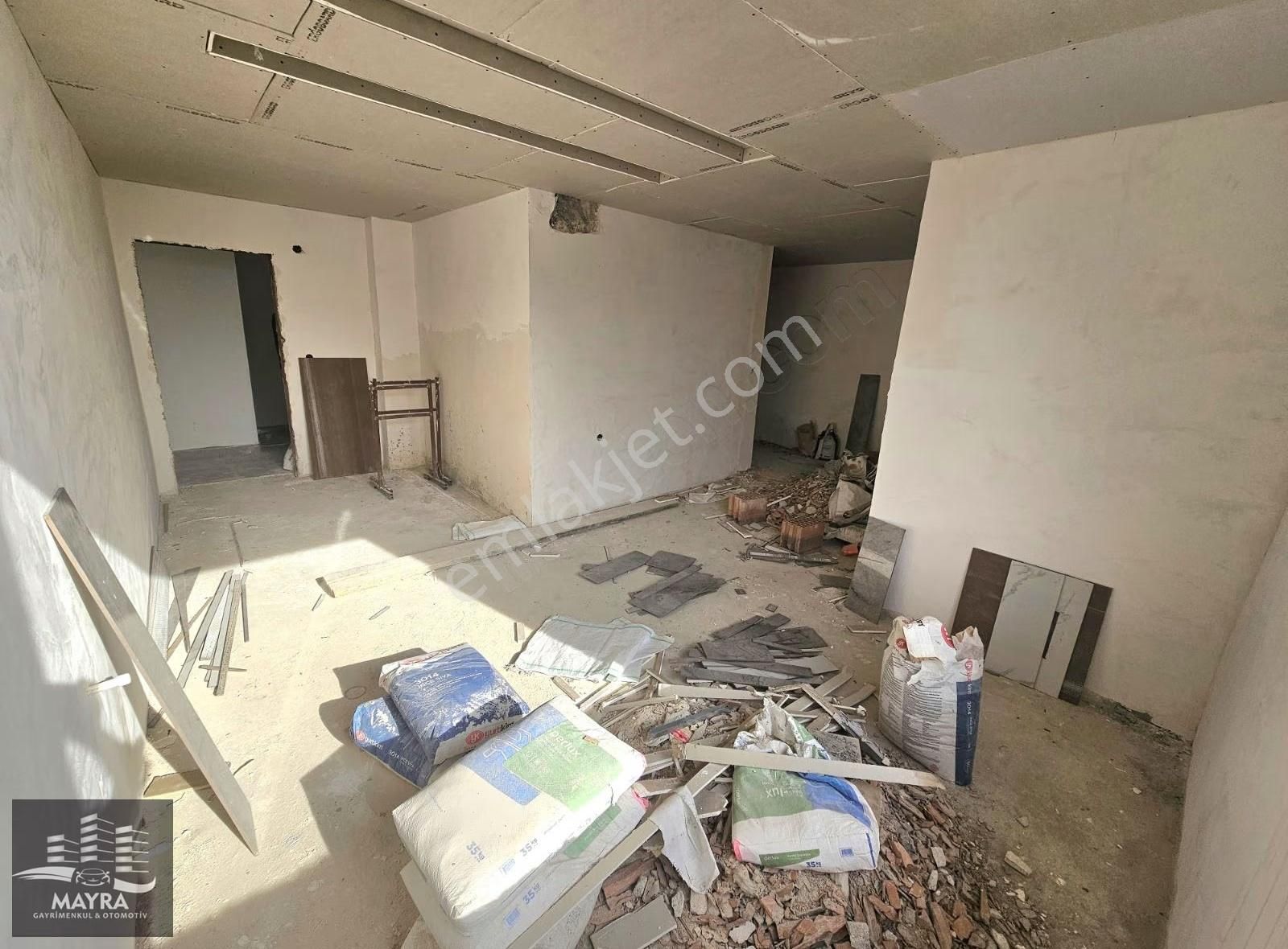 Acil Acil!!!3 Banyo Giyinme Odalı 4+1 Asansörlü Satılık Dubleks