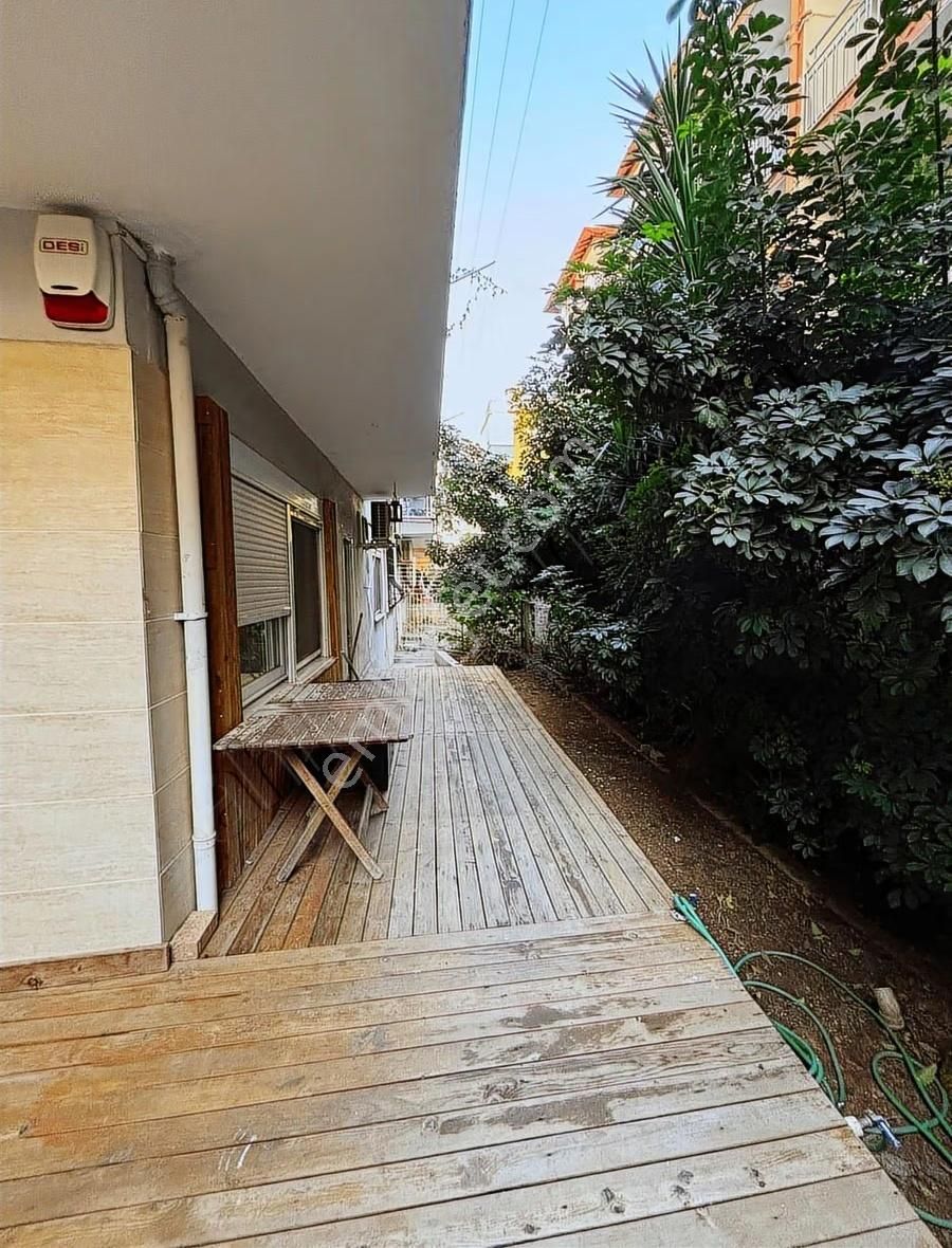 Kleopatra'ya 50 Metre Kendine Ait Bahçeli 2+2 Veya İki Adet 1+1