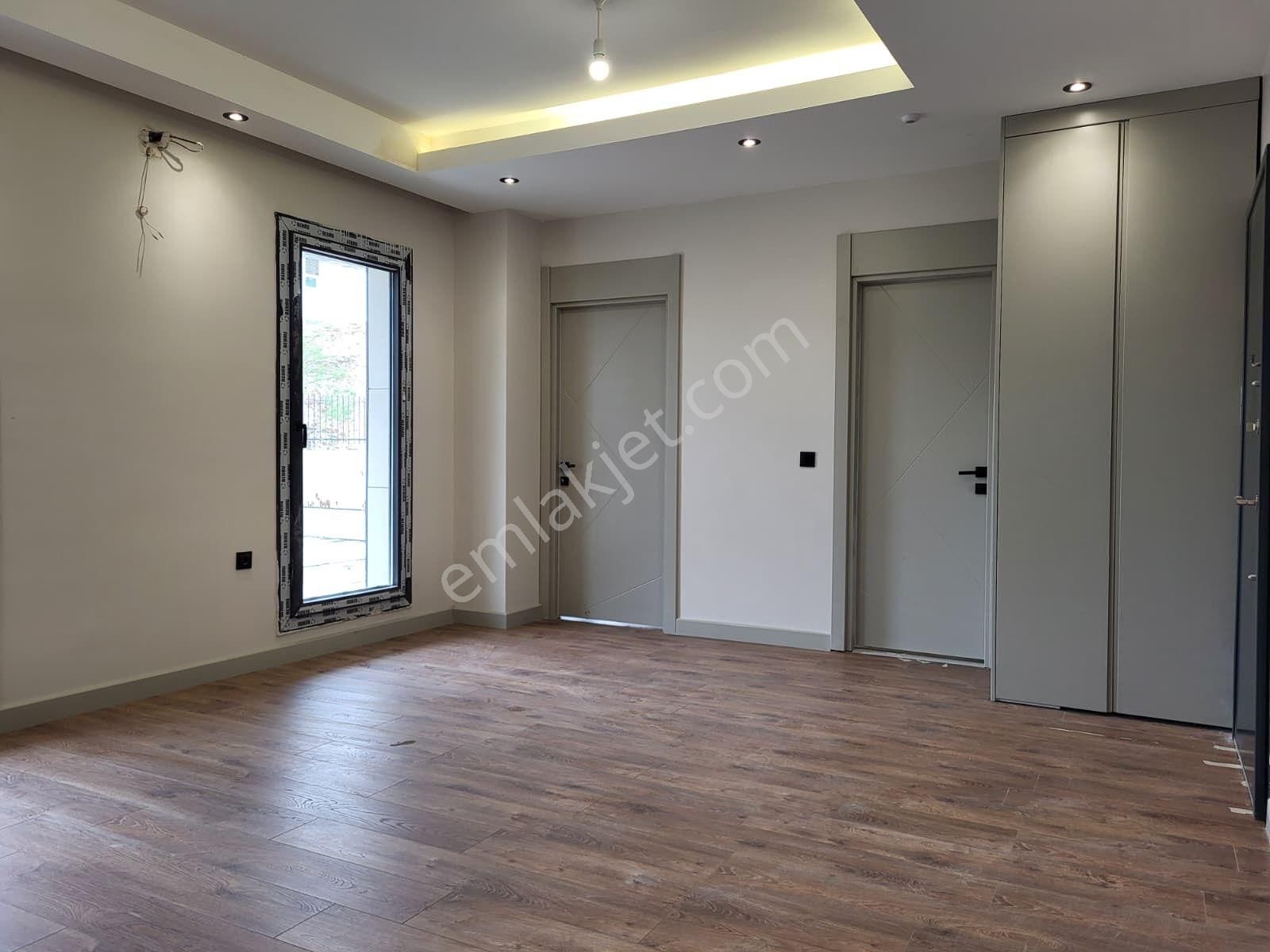 Empıre Sea Sitesinde Satılık 1+1 Geniş Bahçe Alanlı Özel Daire - Görsel 11