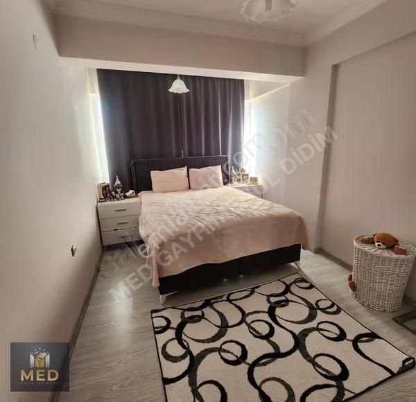 Didim Efelerde Çok Geniş Ve Bakımlı 2+1 Daire - Görsel 2