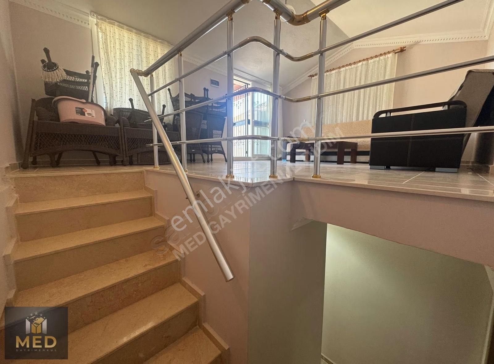 Didim Altınkum Mahallesinde 4+1 Ayrı Mutfaklı Dubleks Daire - Görsel 8