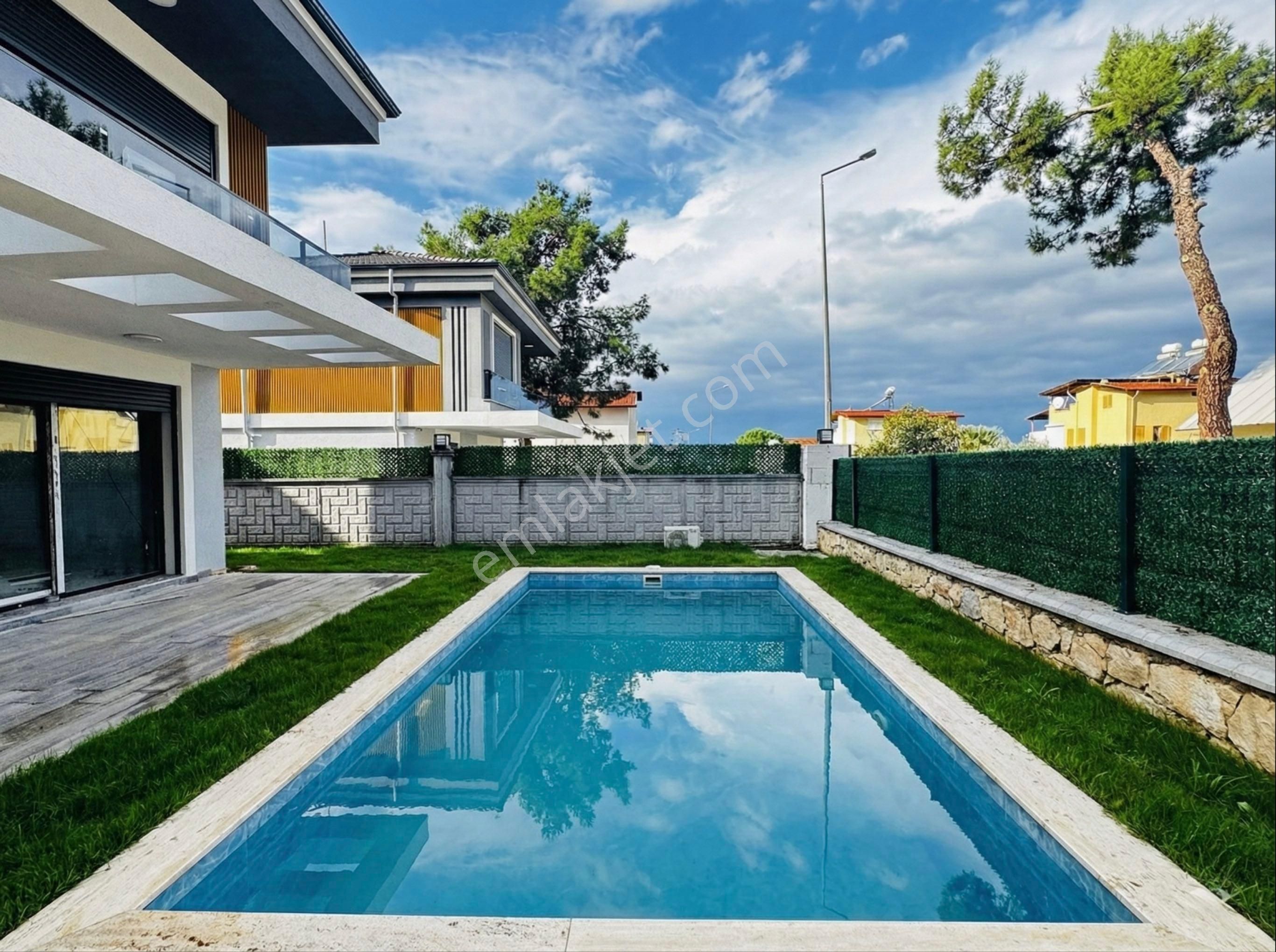 Akbük Merkzde Denize 700m 3+1 Müstakil Villa - Görsel 4