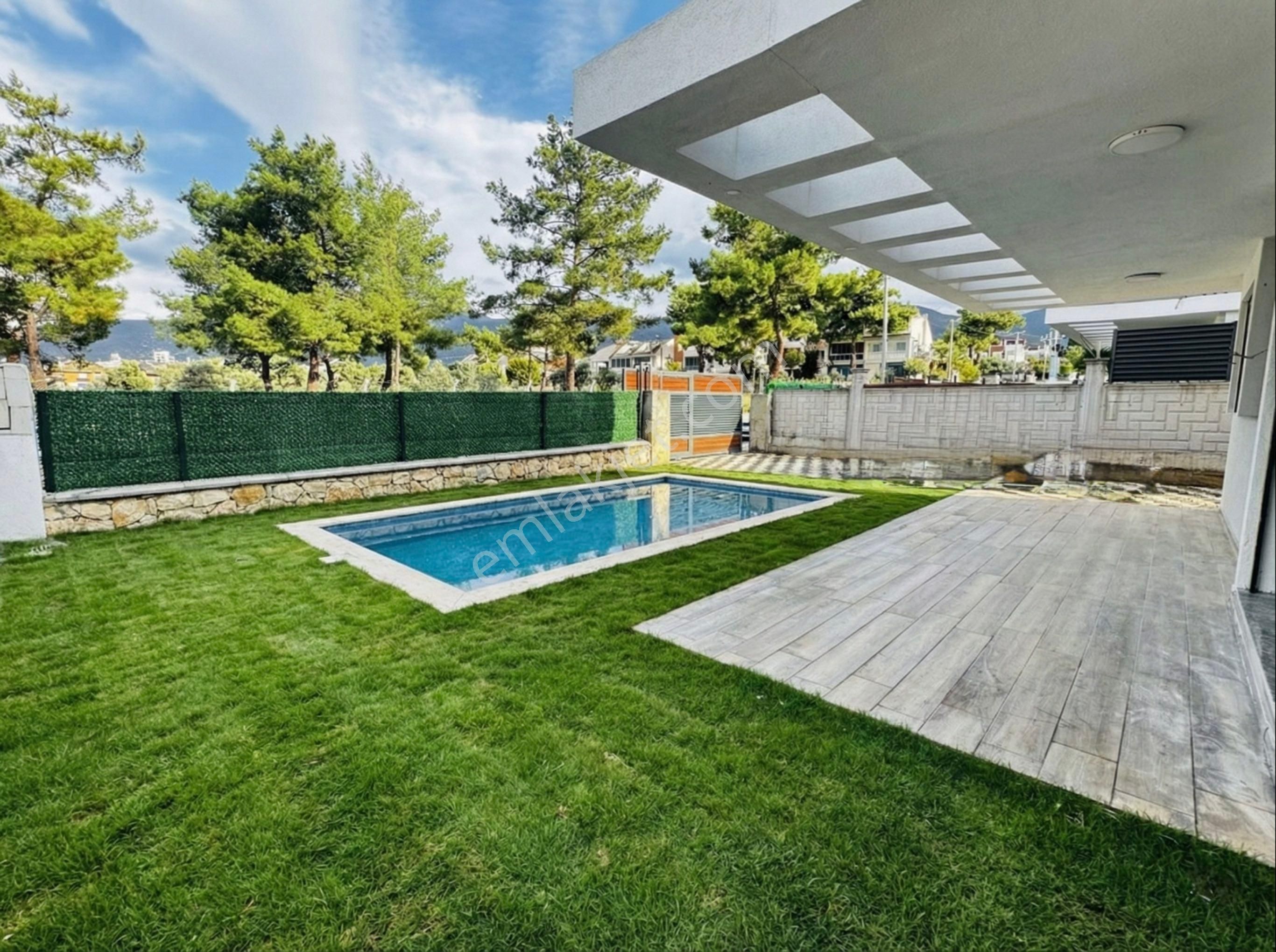 Akbük Merkzde Denize 700m 3+1 Müstakil Villa - Görsel 6