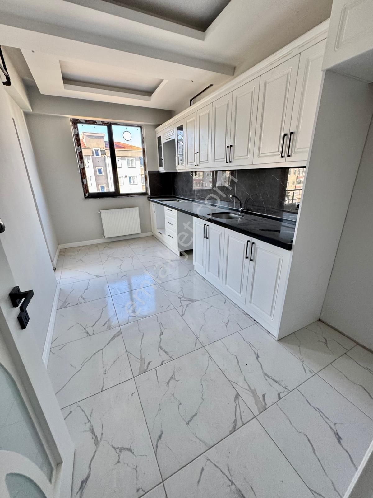 Evim-nur'dan Kalkancı Mh. 3+1 Cam Balkonlu Krediye Uygun Daire.