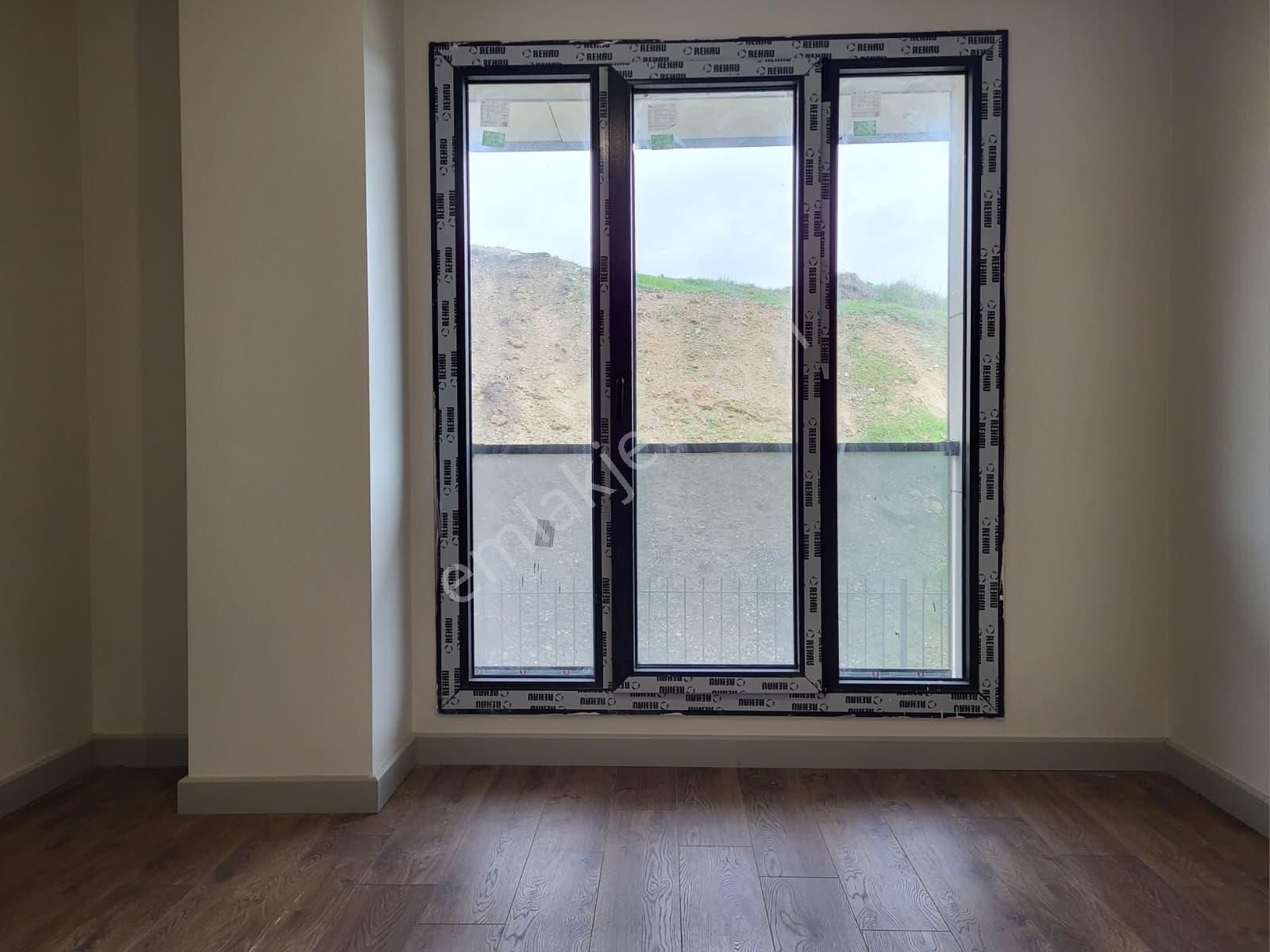 Empıre Sea'de Ferah Ve Modern 1+1 - Görsel 19