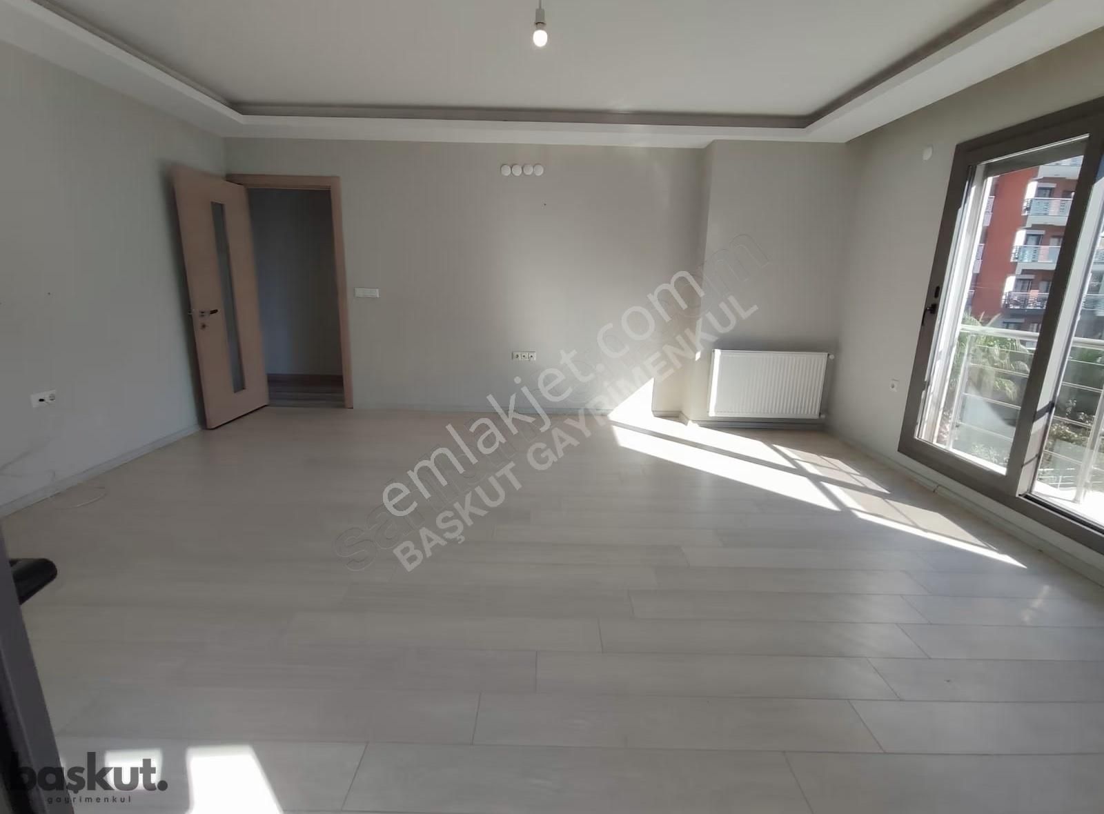 Başkut' Tan Körfez Mah.havuzlu Sitede Lux 3+1 Daire - Görsel 4