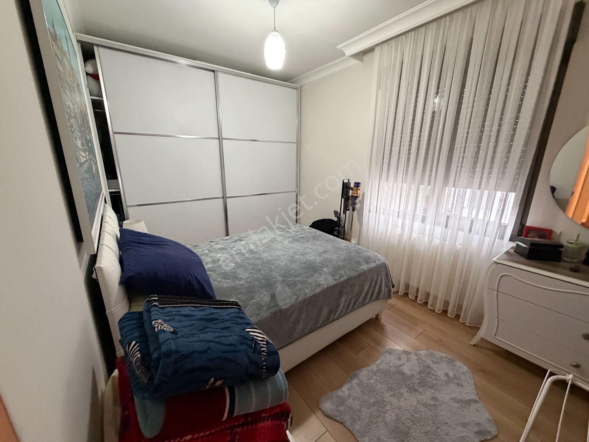 Bostancı Minibüs Cad.yakını 1 Yıllık Balkonlu 1.kat Kiralık 2+1 - Görsel 8