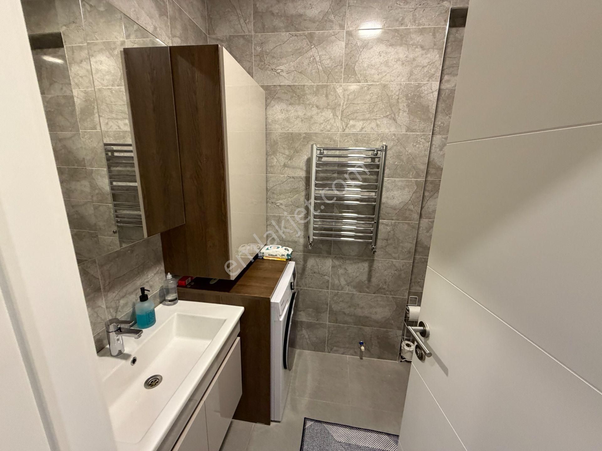 Bostancı Minibüs Cad.yakını 1 Yıllık Balkonlu 1.kat Kiralık 2+1 - Görsel 14