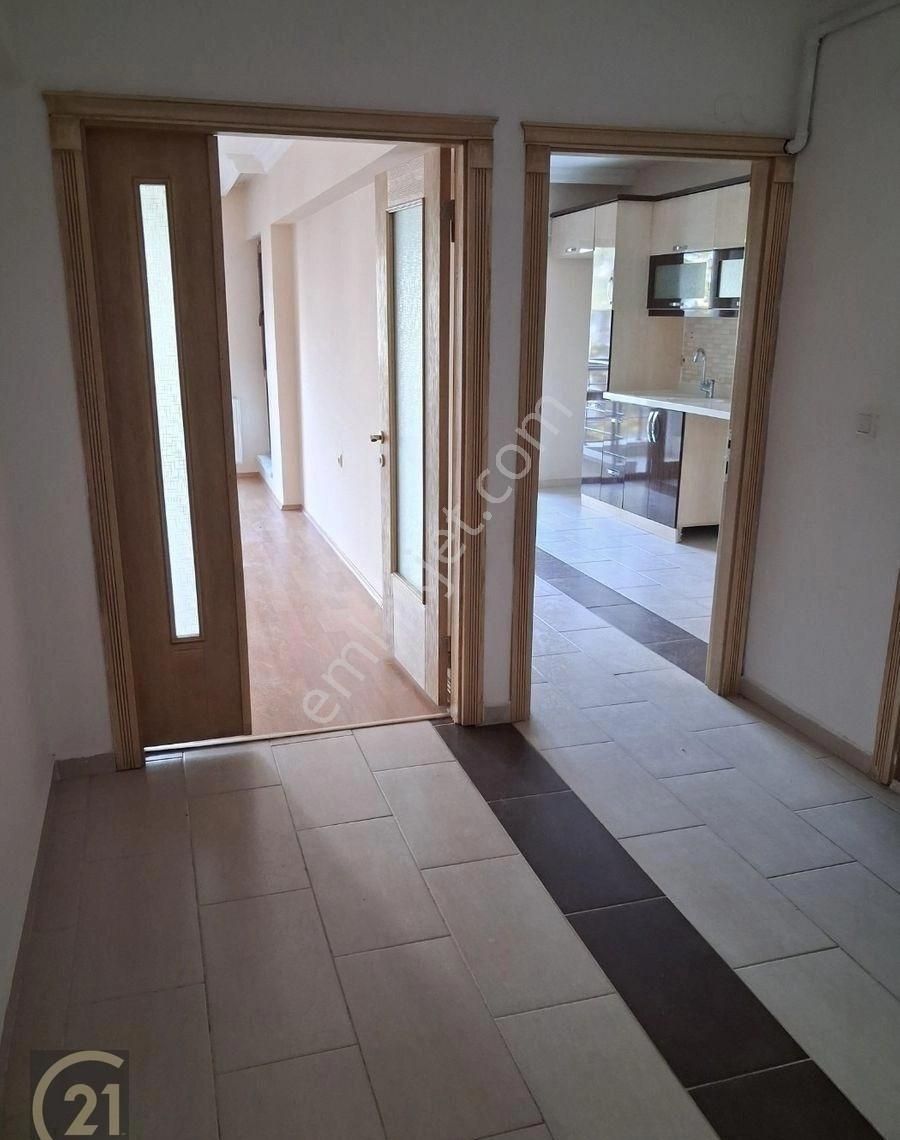 Esat Başak Sokak Genç Binada Boş 3+1 Kombili , Otoparklı - Görsel 19