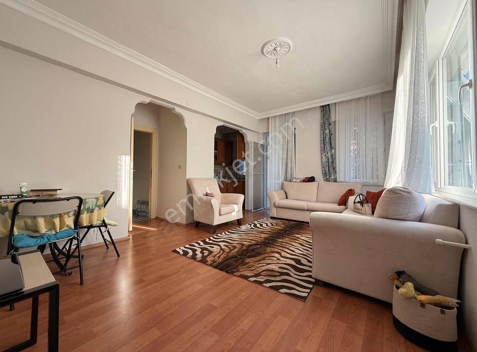 Hayat Park Yanı 2+1 Cam Balkonlu Satılık Daire - Görsel 11