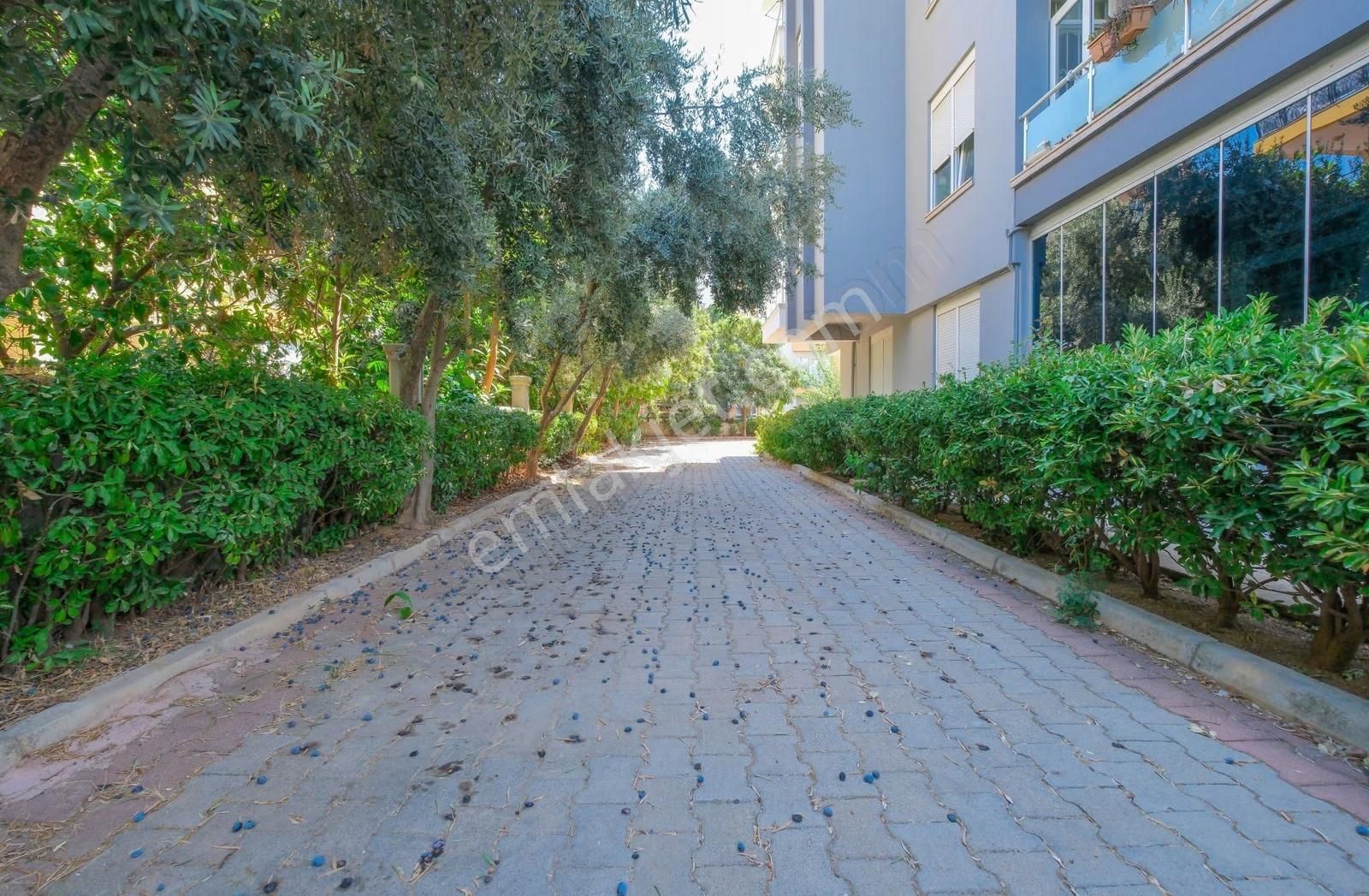 Gürsuda 5+1 220 M2 Çift Teraslı Satılık Dubleks Daire - Görsel 8