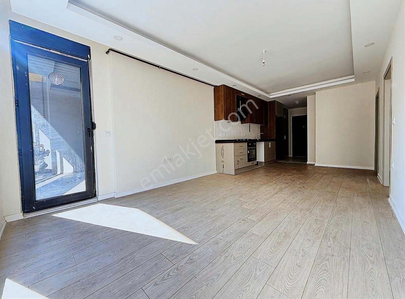 Göksu Cadde 22 'de Ara Kat 2+1 105 M2 Satılık Ofis Daire - Görsel 22