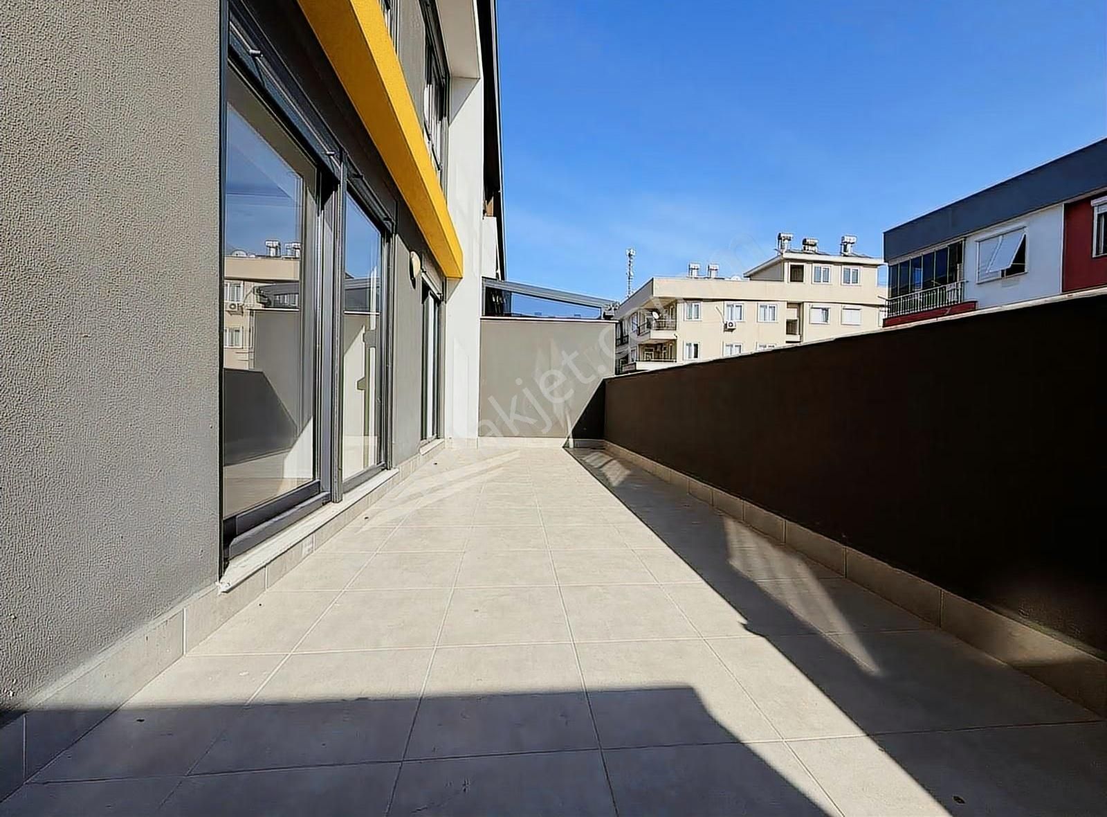 Göksu Cadde 22 'de Ara Kat 2+1 105 M2 Satılık Ofis Daire - Görsel 18