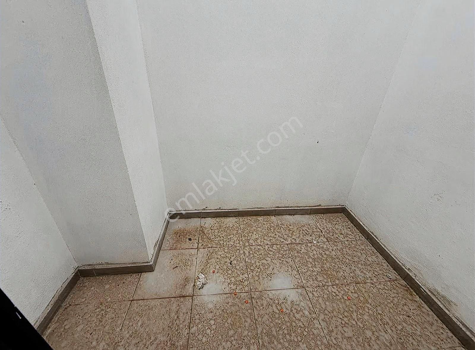 Göksu Cadde 22 'de Ara Kat 2+1 105 M2 Satılık Ofis Daire - Görsel 20