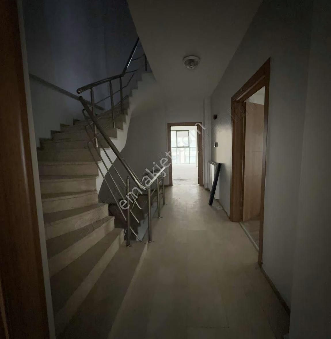 Beş Katlı Bina Kiralık Cadde Üzeri - Görsel 13