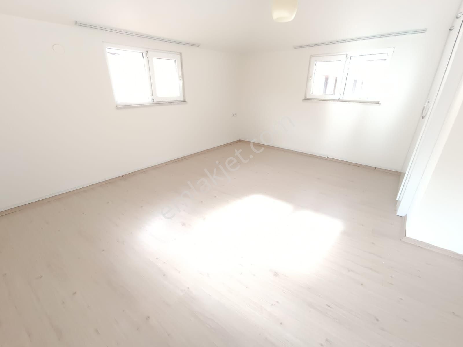 Sahibinden Merkezde Uygun Fiyata Acil Satılık, 160m2 Üst Kat Ayrı Daire Olabilir. - Görsel 17