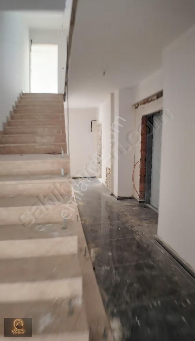 Öğretmen'den Cadde Çepheli Ara Kat 3+1 135m2 Sıfır Fırsat Daire - Görsel 27