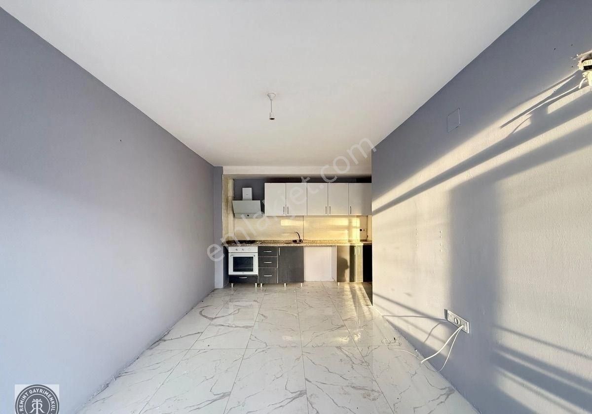 Remint’den Tellıdere Mahallesi Metro Yolu Üzerinde Geniş 2+1 Açık Mutfak Çift Banyo Direk Hasarsız!! - Görsel 8