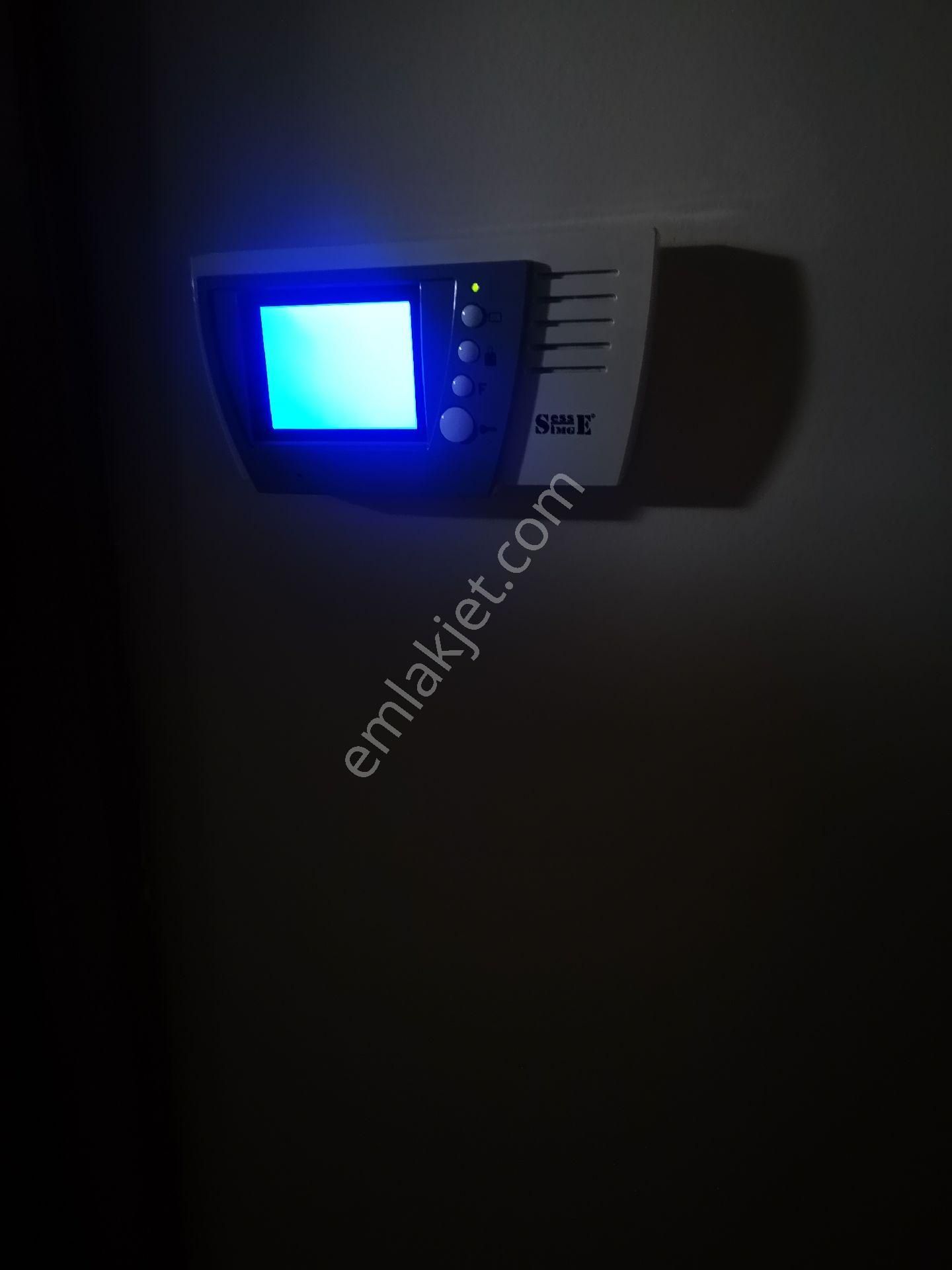 Kapalı Yüzme Havuzun Karşısında - Görsel 8