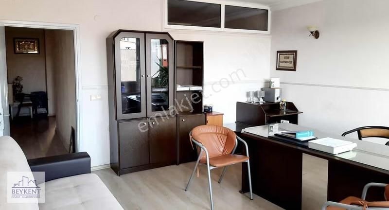 Beykent Ten Çarşı Metropol Caddede 1+1 70mt Kısmi Eşyalı Ofis - Görsel 8