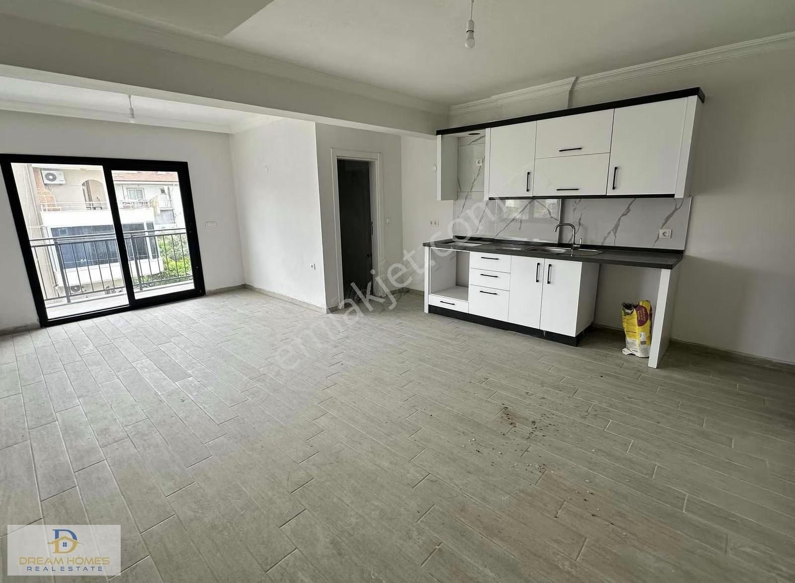 Tuzla Mahallesi'nde Kordona 3dk Yürüme Mesafesinde 2+1 Daire - Görsel 24