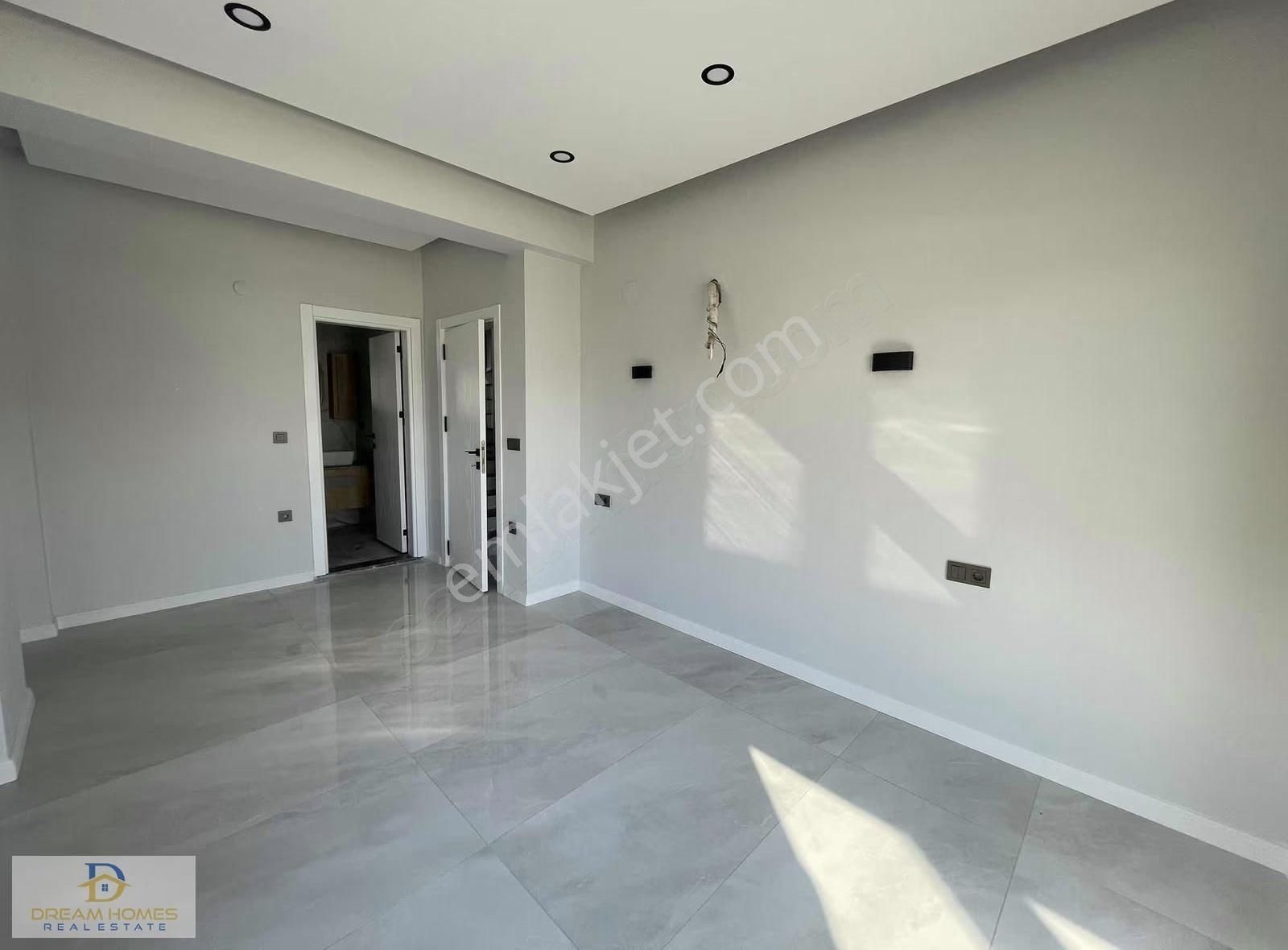 Fethiye Merkezi Konumda Satılık 4+1 Havuzlu Tripleks Villa - Görsel 9